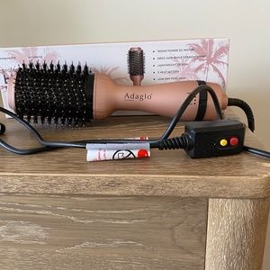 Adagio Professional Blow Out Brush